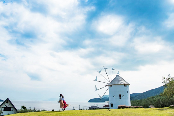 ���V����